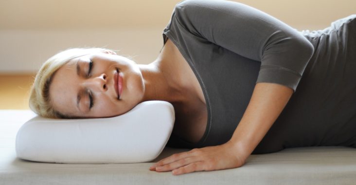 как выбрать ортопедическую подушку для сна